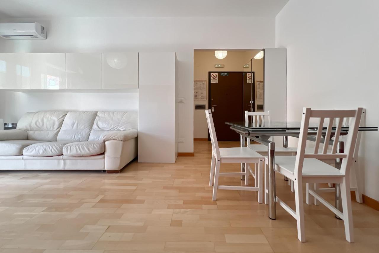 La Casa Di Roma Lägenhet Exteriör bild